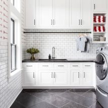 Laundry Rooms 20 214x214 - 20 Lovely Fluff & Fold Laundry Rooms That Will Inspire You to Refresh Your Space