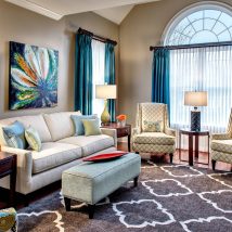 Transitional Living Room 6 214x214 - 20 Gorgeous Transitional Living Room Decor Ideas